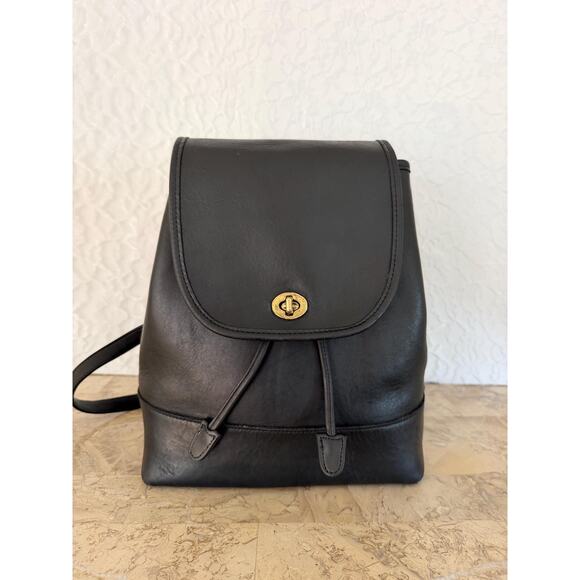 Vtg Coach black leather MEdium To Full Backpack Daypack 9791 w/brass Hardware main image 10